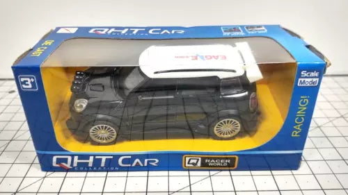 Mini Cooper S Countryman diecast model car with white roof, 1:36 scale