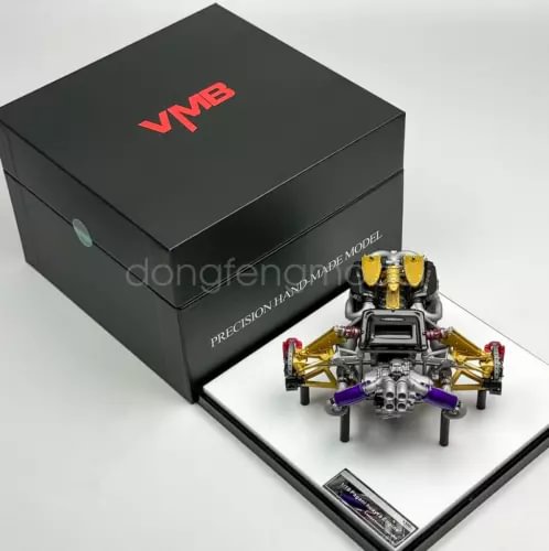 1:18 scale VMB diecast engine system display model with black box