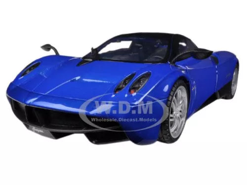 PAGANI HUAYRA blue 1:18 diecast sports car, front 3/4 view with black accents