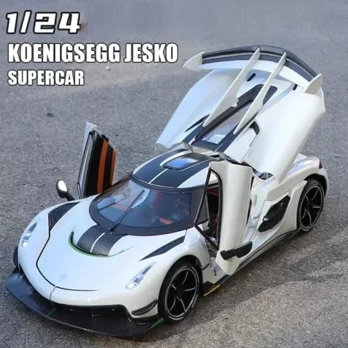 1/24 Koenigsegg Jesko diecast supercar model toy, white, with open door