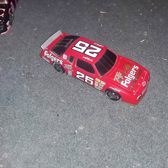1:24 scale red diecast race car toy with number 26, collectible car bank