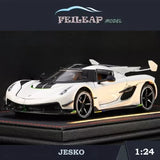 1:24 Koenigsegg Jesko diecast sport car model, white with black accents