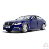 1:36 blue BMW M550i xDrive diecast model car