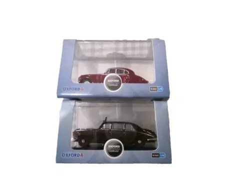 Oxford diecast car boxed set, claret and black, 1:76 scale