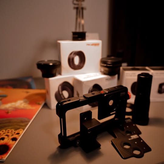 Black phone Beastgrip cage with lens mount accessories
