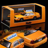 Rollin 1:64 Yellow Ford CV CROWN VICTORIA New York Taxi Model Diecast Metal Car Toy