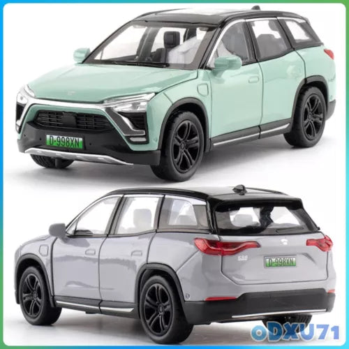 Mint green and gray SUV diecast model car with black wheels, 1/32 scale