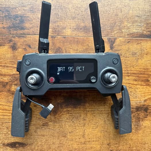 DJI Mavic Pro controller with dual antennas and LCD screen