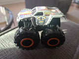 Hot Wheels Monster Jam 1:64 Scale Monster Max-D Truck Diecast 2015  Parts