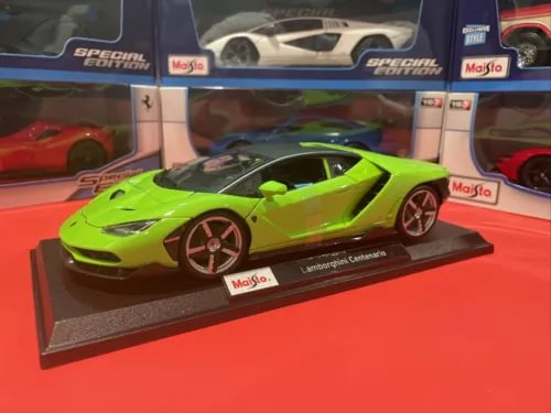 Maisto 1/18 diecast Lamborghini Centenario green car on display base