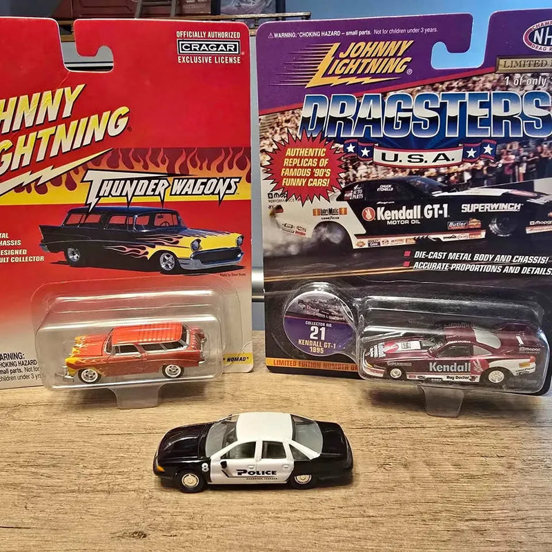 Die-cast car set: blister-pack Thunder Wagons and Dragsters with police car