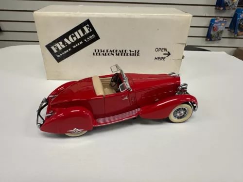 Danbury Mint 1934 Packard V-12 Lebaron Speedster red convertible diecast, 1:24 scale
