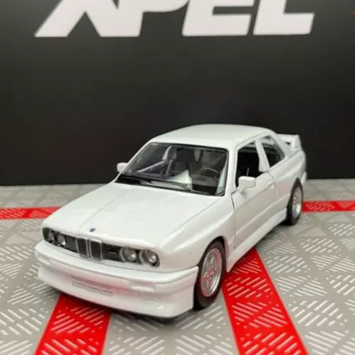 1/36 scale BMW M3 1987 diecast car, white 2-door coupe