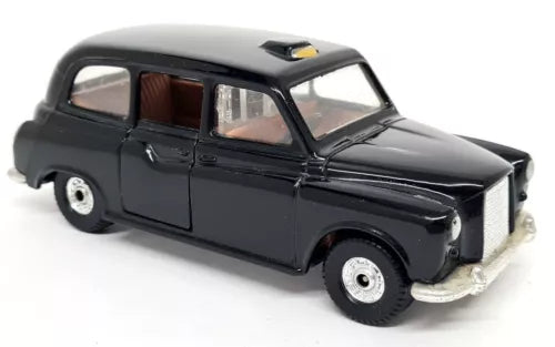 Vintage London taxi diecast model car, black cab with opening door, 1/36 scale