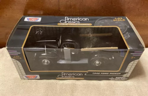 Motor Max American Classics 1:24 black Ford pickup truck in retail box with clear window
