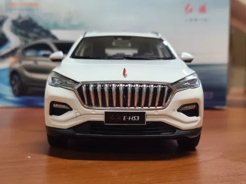 White 1:18 scale diecast SUV model, front view with grille and E-HS3 badge