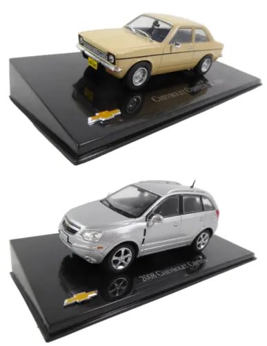 Diecast model car set of 2 Chevrolet and Opel, cream and silver, on display bases