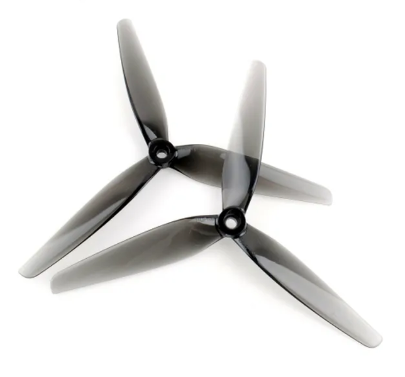 HQPROP 3-blade PC propeller with dark gray blades and central hubs