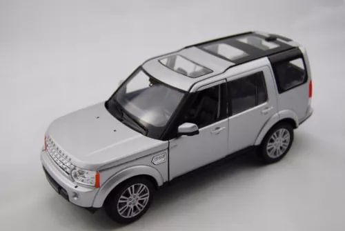 Land Rover Discovery 4 diecast model car, light gray SUV 1:24 scale