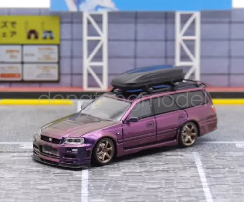 1:64 purple diecast wagon model car with roof box, front 3/4 view