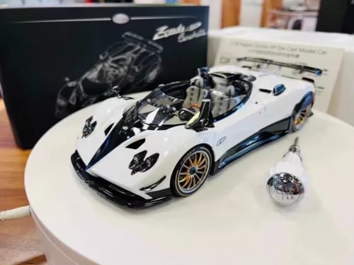 White Pagani Zonda HP 1:18 diecast car model, open-top roadster style