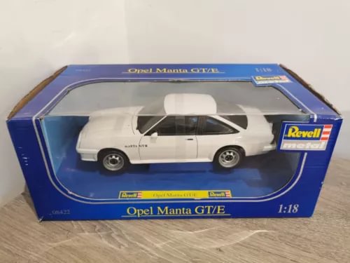 Revell 1:18 diecast model car in white, Opel Manta GT/E, in display box