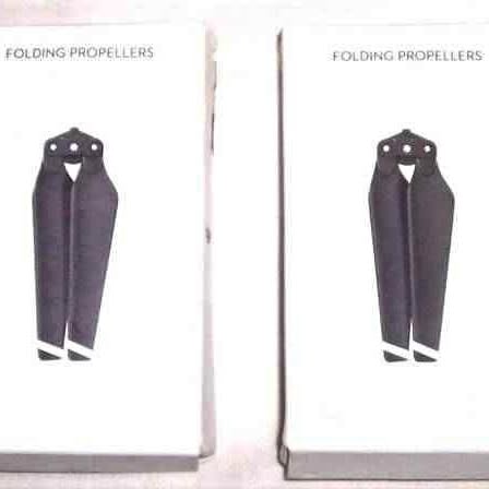 Folding propeller set with two dark gray blades