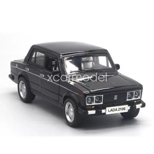 1:32 VAZ Lada 2106 diecast sedan model car, black, front 3/4 view