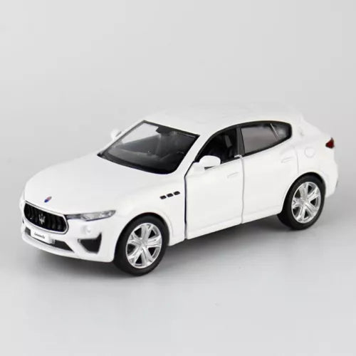 Maserati Levante GTS 1:36 diecast model car, white pull-back toy