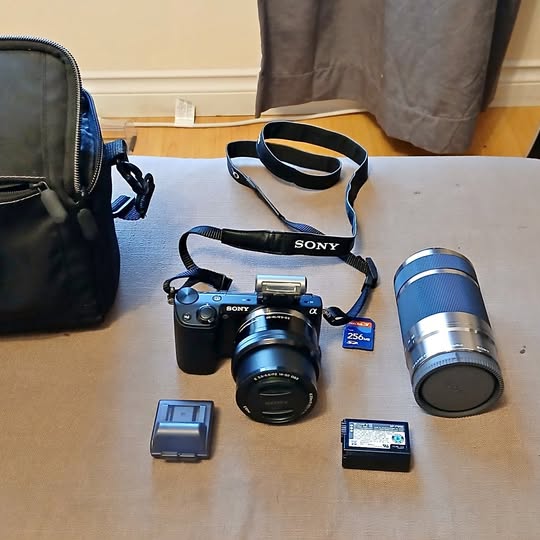 SONY Alpha NEX-5T 16mp Mirrorless Camera Kirkland WA Drone