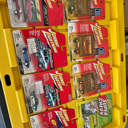 Diecast car collection blister pack set, four cars in clear cases