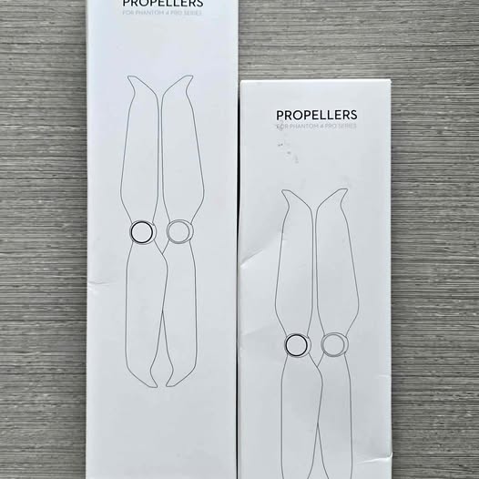 Drone propeller set packaging with two propeller outlines on boxes
