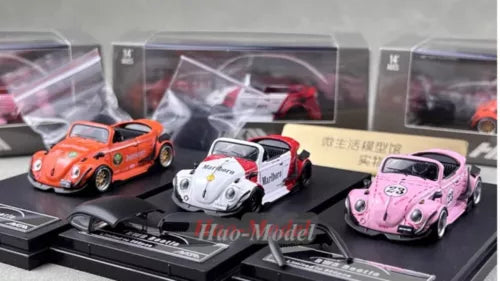 Diecast alloy Beetle-style car model set in clear display boxes