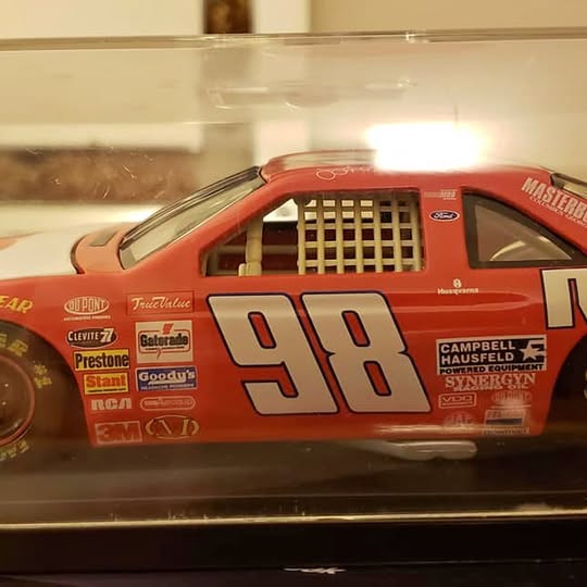 1/24 RCA diecast race car, red with number 98, front grille and window details