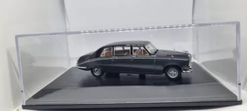 1/43 Daimler DS240 limousine diecast model, dark gray/black, in clear case