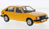 Opel Kadett D 4-door 1979 orange diecast model car WB124114 Whitebox 1:24 Parts