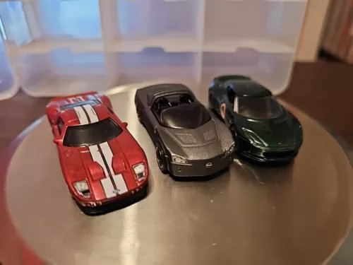 1/64 diecast sports car 3-pack: red, gray, and green cars