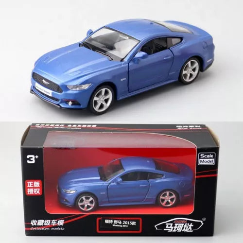 Blue metal diecast 2015 Ford Mustang toy car in gift box, front 3/4 view