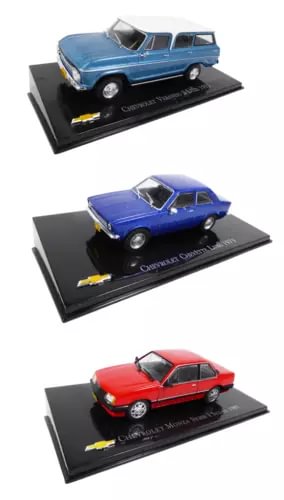 Diecast model car set of three 1:43 cars on bases: blue, purple, red