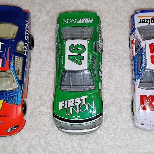 Green 90's racing diecast car with #4 and First Union branding