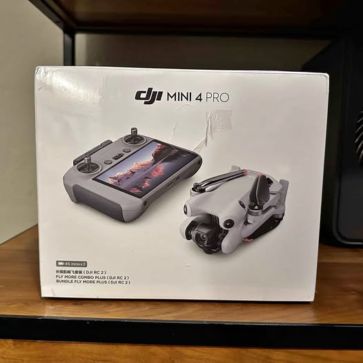 DJI Mini 4 Pro Fly More Bundle box with drone and controller
