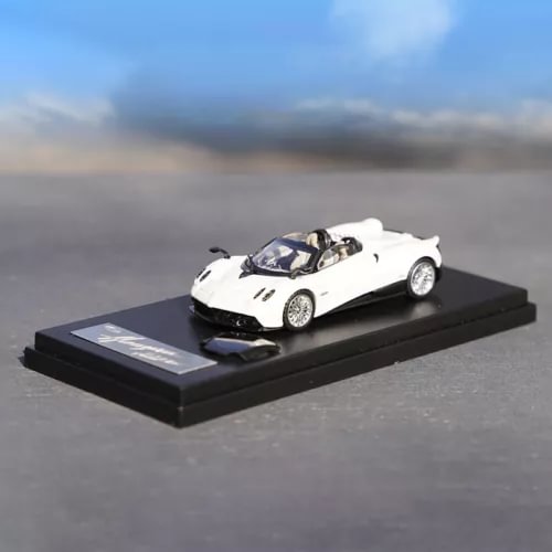 Kyosho 1/64 diecast model car with removable roof, white sports car