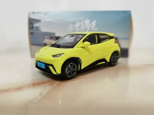 1/43 scale yellow BYD Seagull EV diecast car model with black wheels