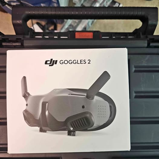 DJI Goggles 2 VR headset shown on retail box