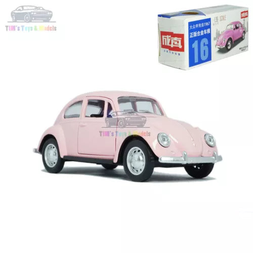 1/36 scale 1967 VW Beetle pink alloy diecast toy car, front 3/4 view