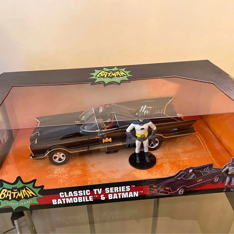 JADA 1/24 diecast Batmobile with Batman figure, in window box packaging
