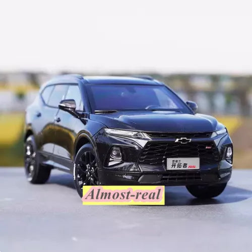 1/18 scale dark SUV diecast model car, front 3/4 view, alloy finish