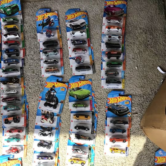 Hot Wheels diecast car multipack set in retail plastic sleeves