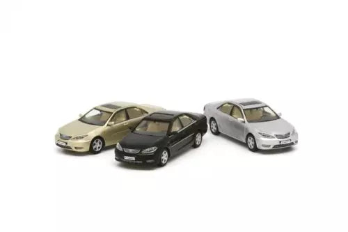 Model One 1:64 Camry diecast model car toy, three-pack of sedans