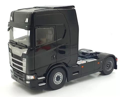 Solido 1:24 scale Scania S580 Highline black diecast truck cab and chassis